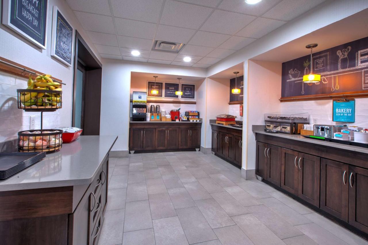 Hampton Inn Clarion Buitenkant foto