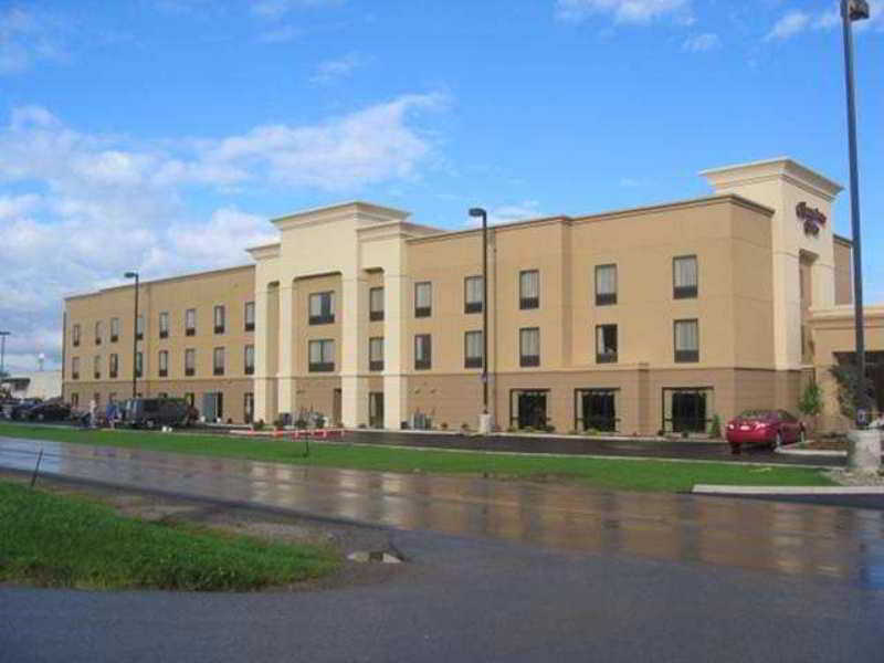 Hampton Inn Clarion Buitenkant foto